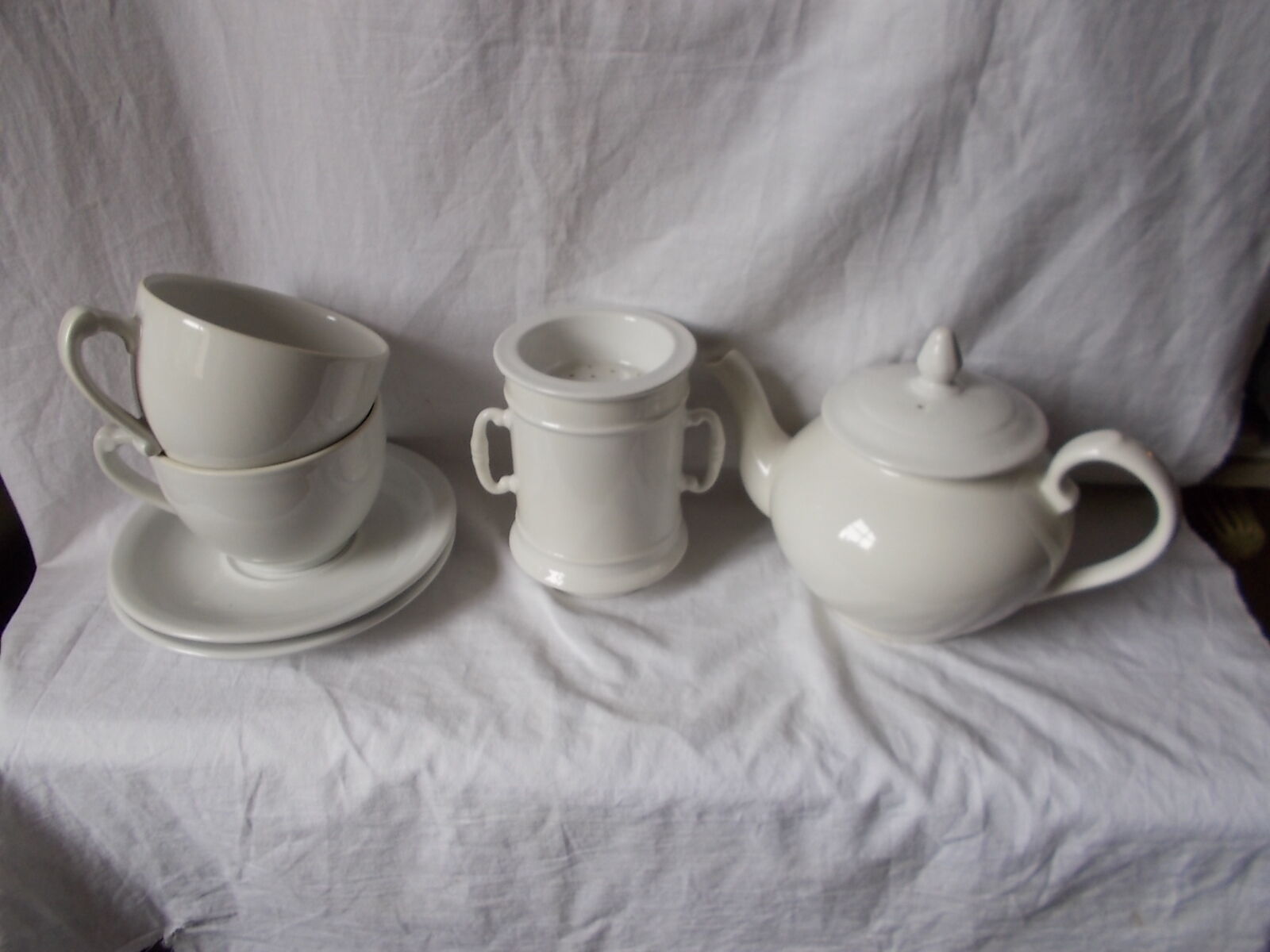 Coffee maker or teapot lunch service Apilco in earthenware with its filters
