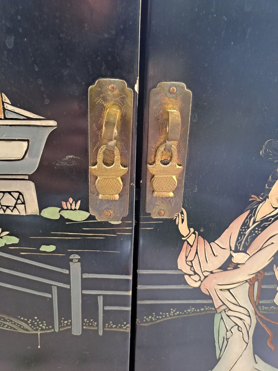 Black chinoiserie lacquer cabinet