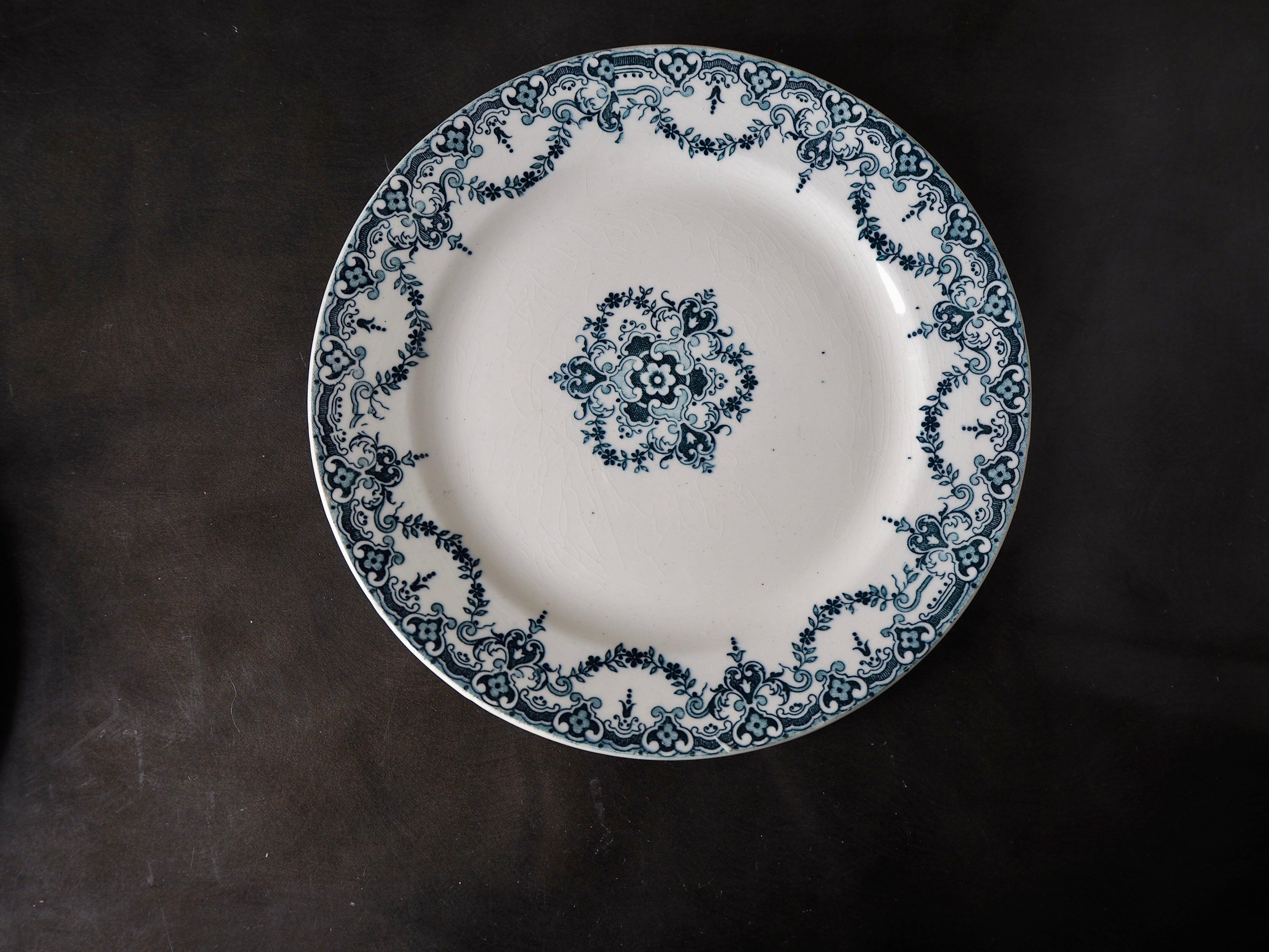 Set of 6 dessert plates Terre de Fer E. Bourgeois