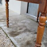 Rustic Burgundian farm table with old round shutters - 1m50