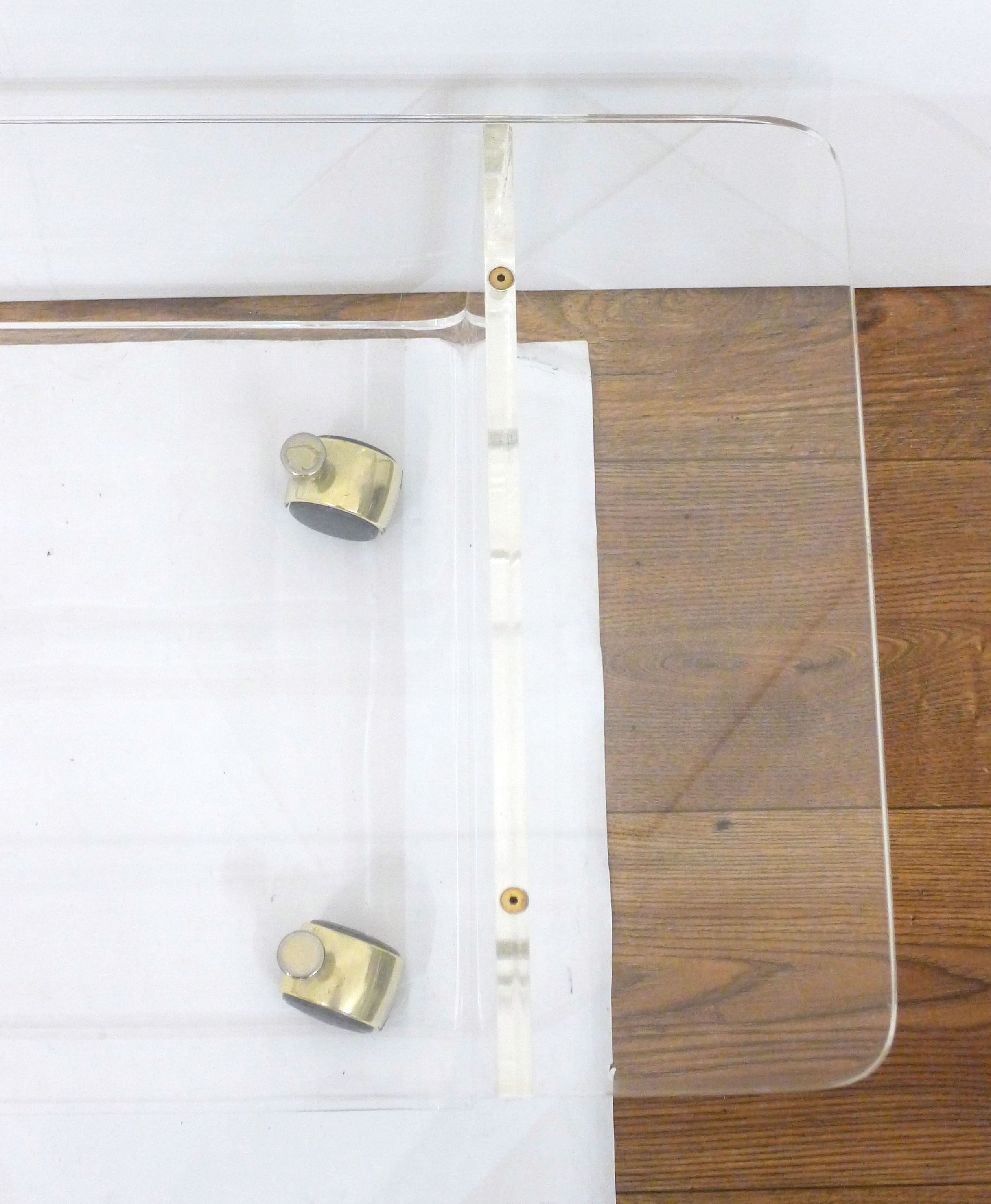 Transparent thermoformed plexi coffee table, on wheels