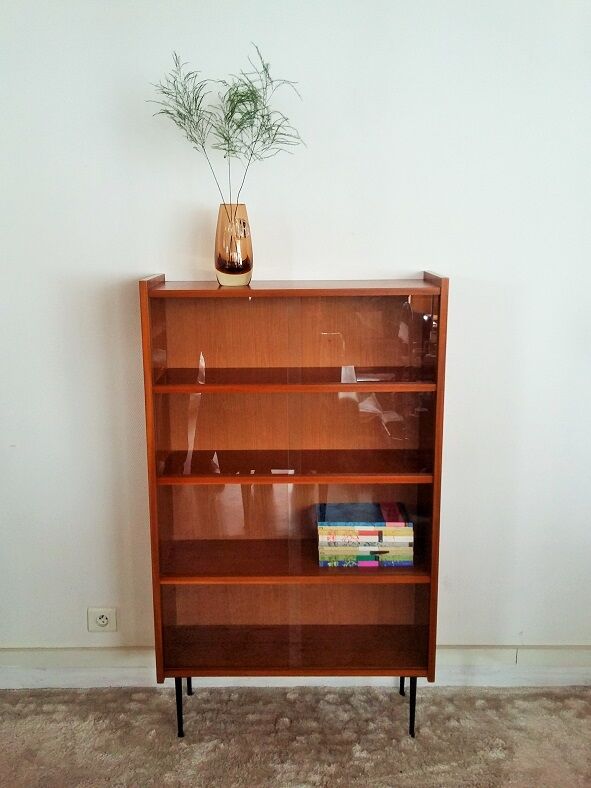 Vintage showcase bookcase