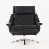 Swivel armchair designed by Werner Langenfeld for Esa.