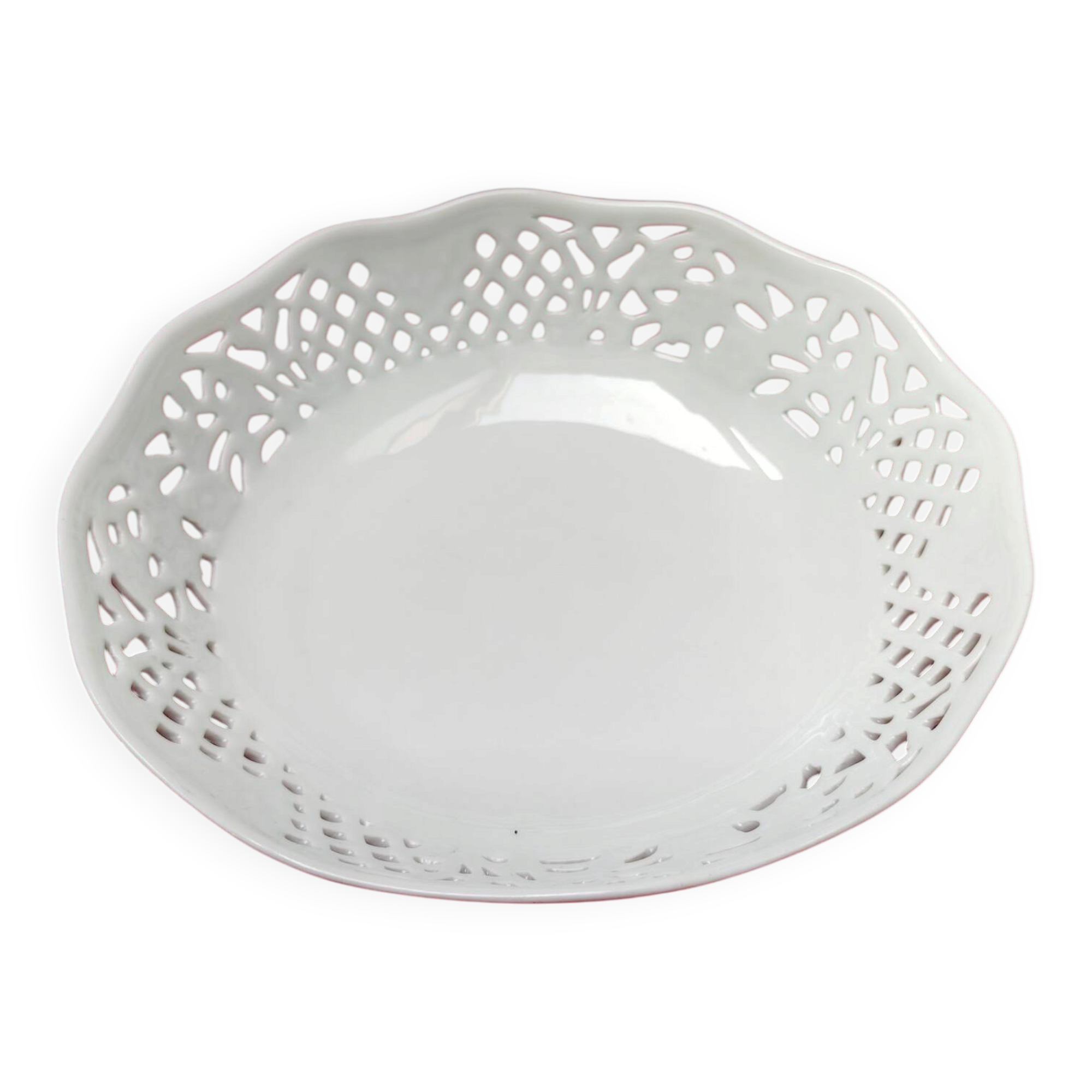 Openwork fruit bowl in white porcelain Form Marienbad Ingres Wei