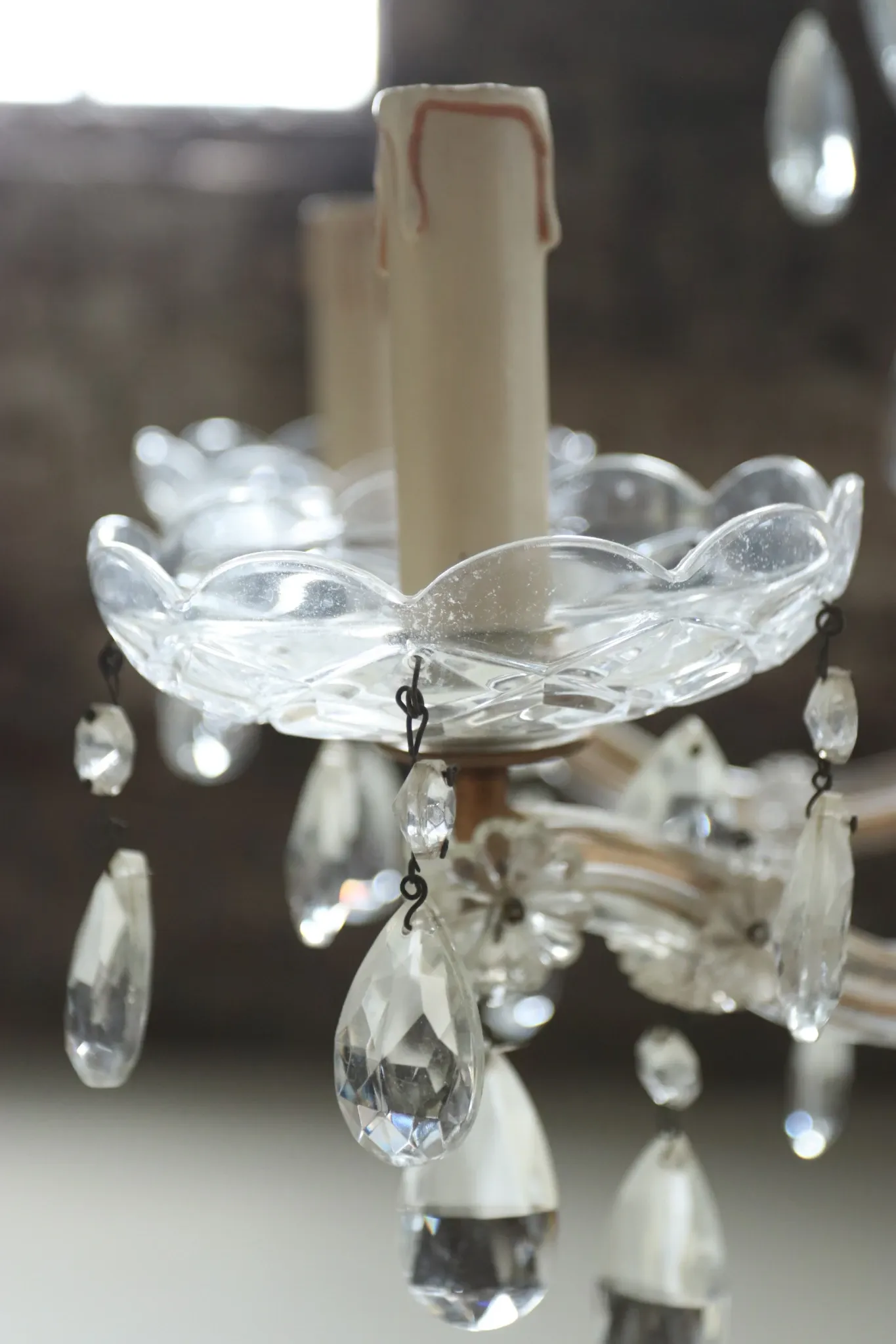 Maria Theresa crystal chandelier with high scrolls, 5 lights, mid-20th c.