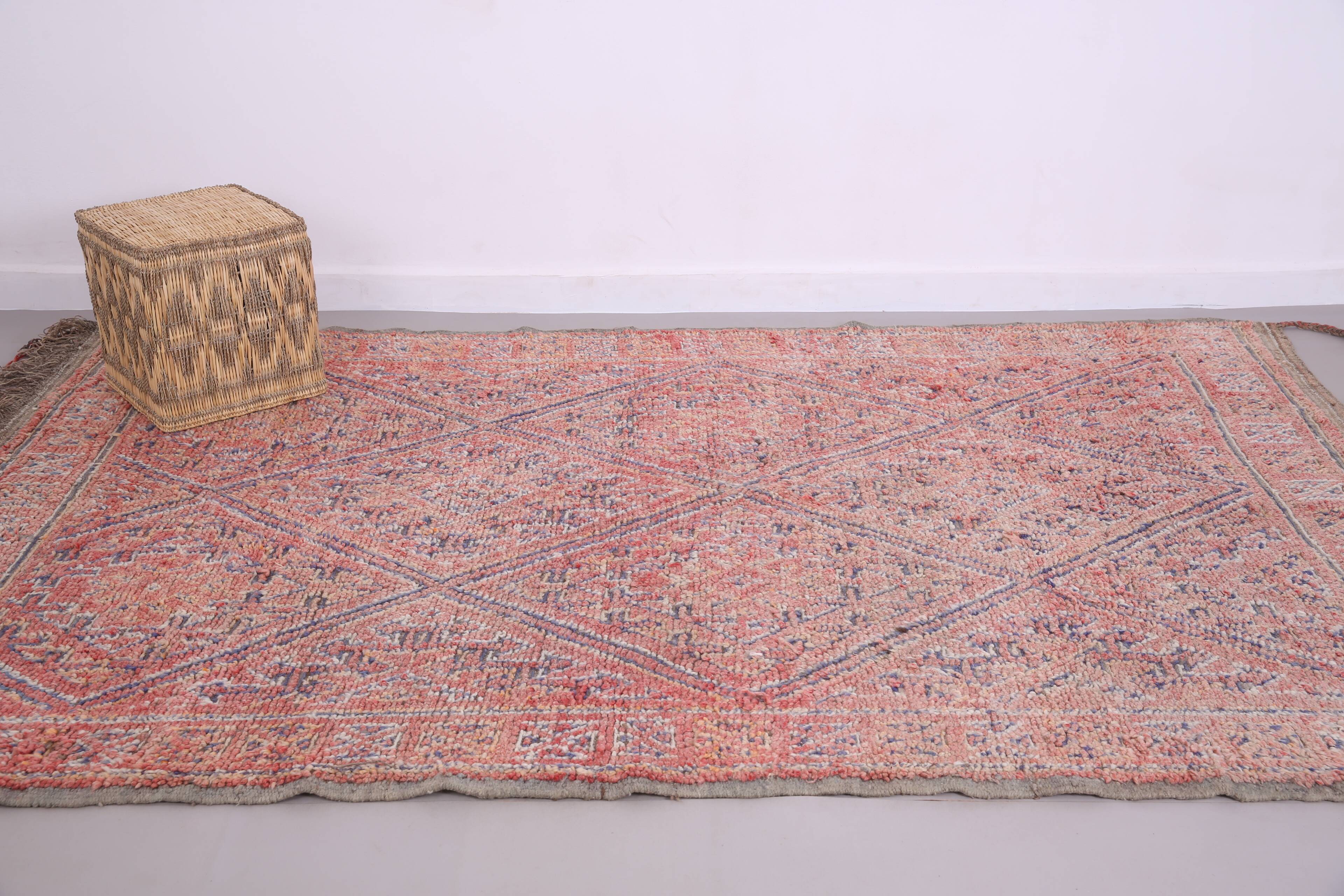Vintage Handmade Moroccan Rug 188 x 283 cm - Berber rug - Old moroccan rug