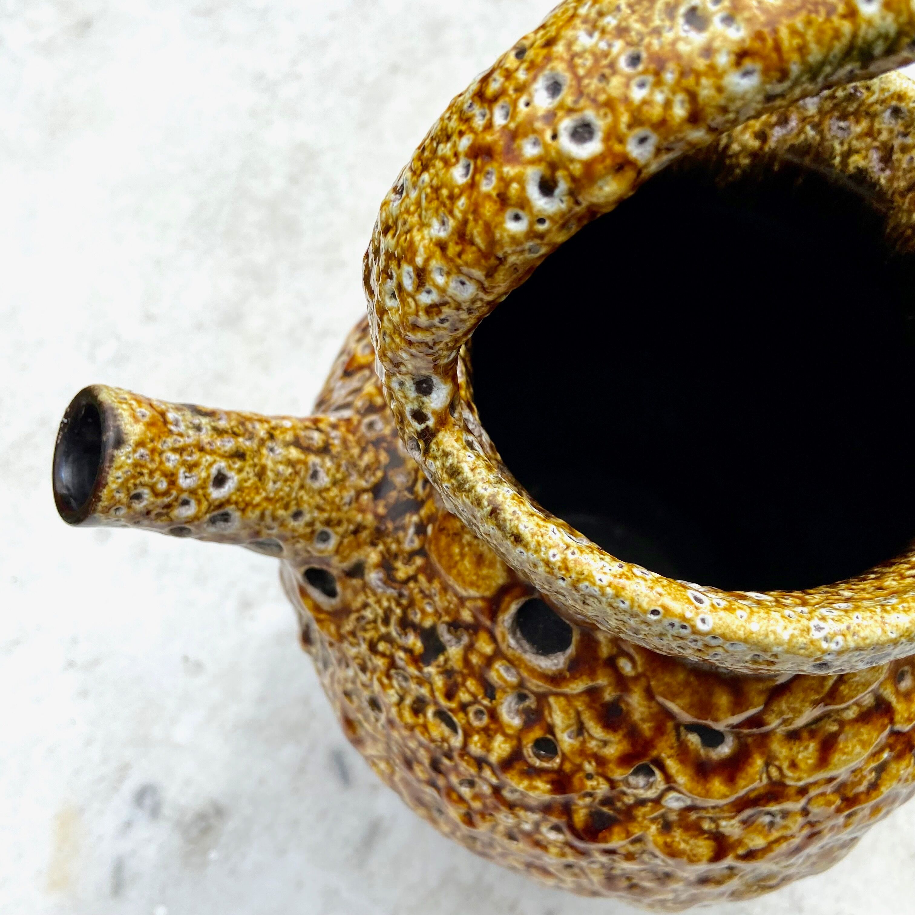 Pitcher fat lava