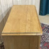 English chest of drawers of the nineteenth century in fir