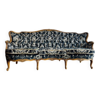 retro vintage baroque sofa