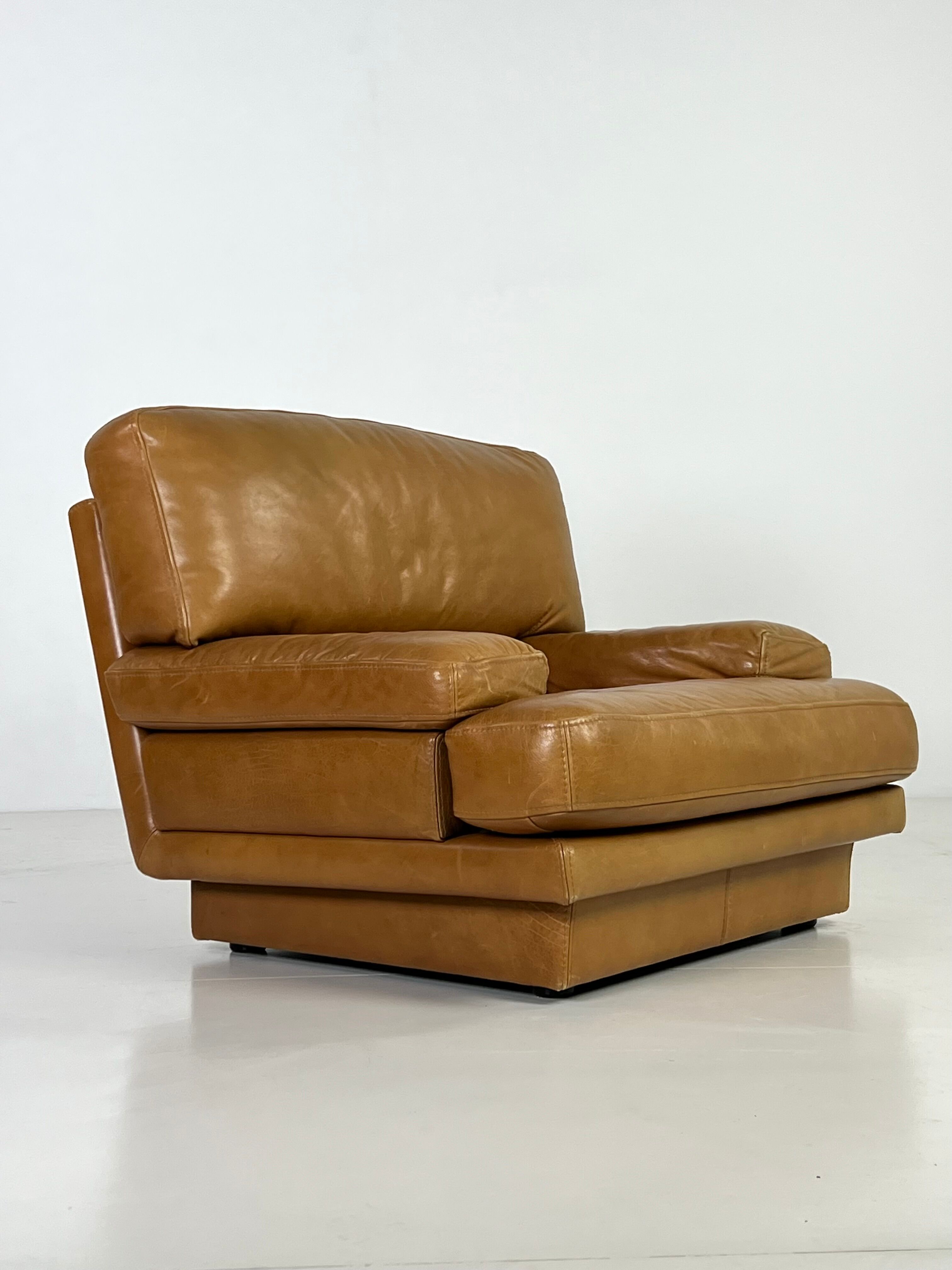 Set of 2 italian design armchairs