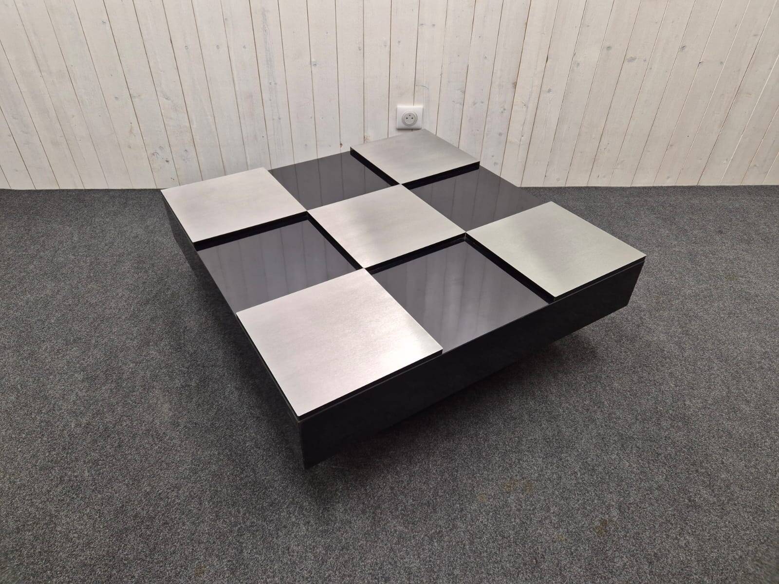 Table basse damier