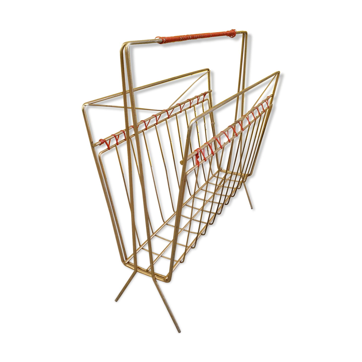 Scoubidou magazine holder