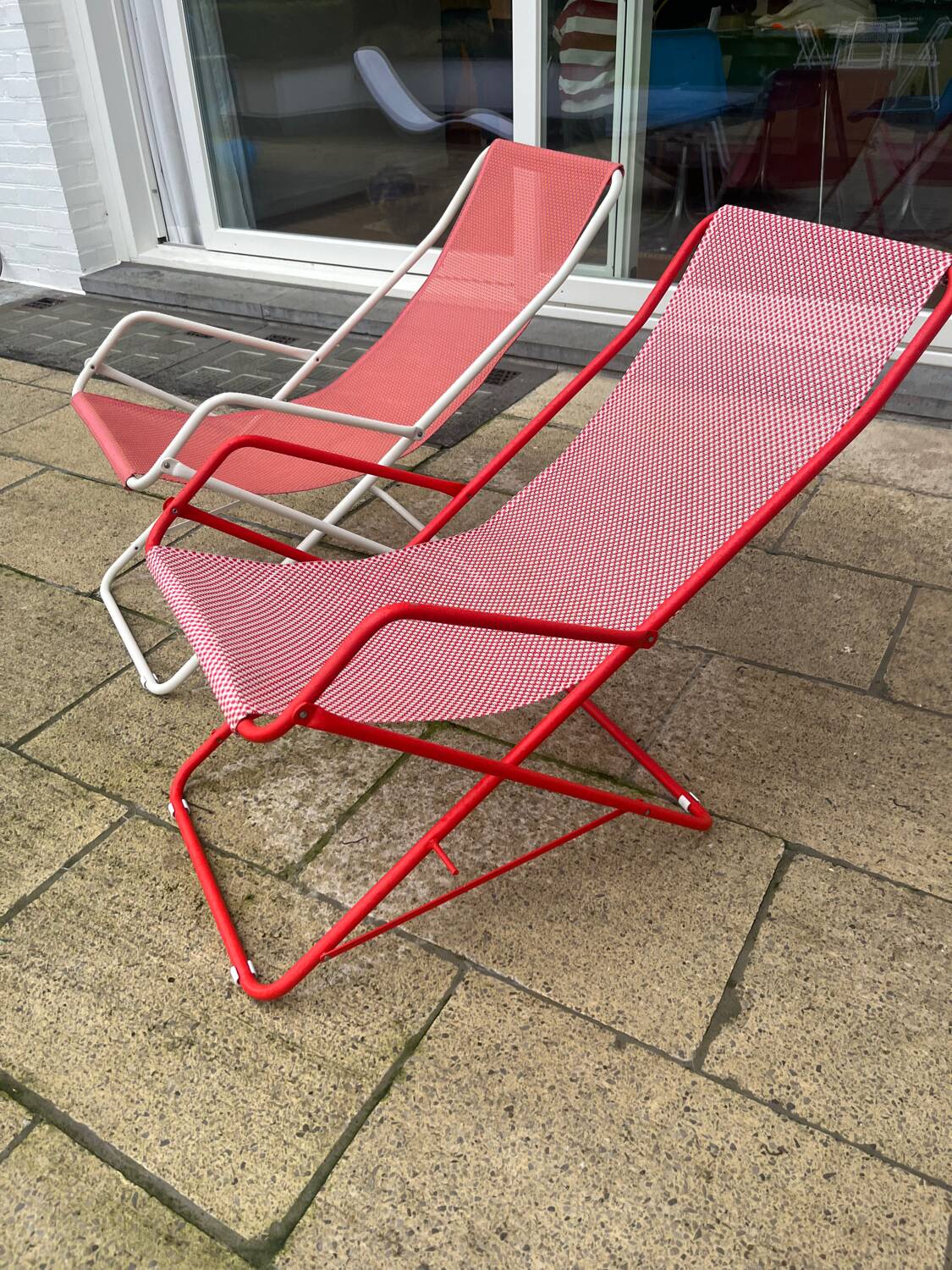 Bahama duo of deck chairs – EMU – Folding – Red and white