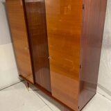 Armoire vintage pieds compas