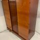 Armoire vintage pieds compas