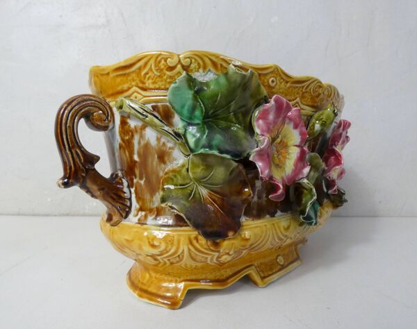 anciens cache-pots et jardinière faience barbotine
