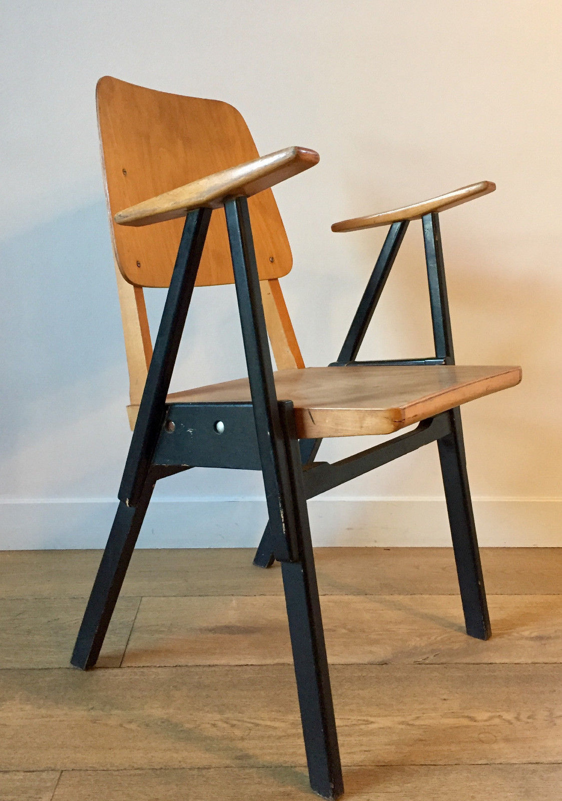 Lot of 6 modernist armchairs 1950 - 1960