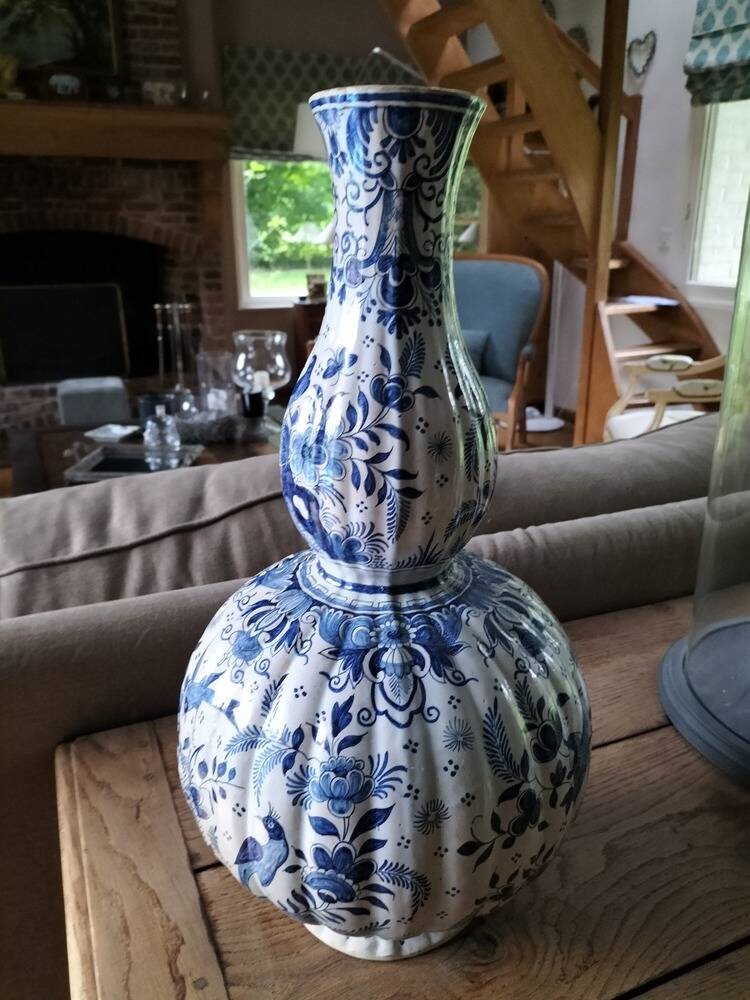 Paire de vases balustres en Delft