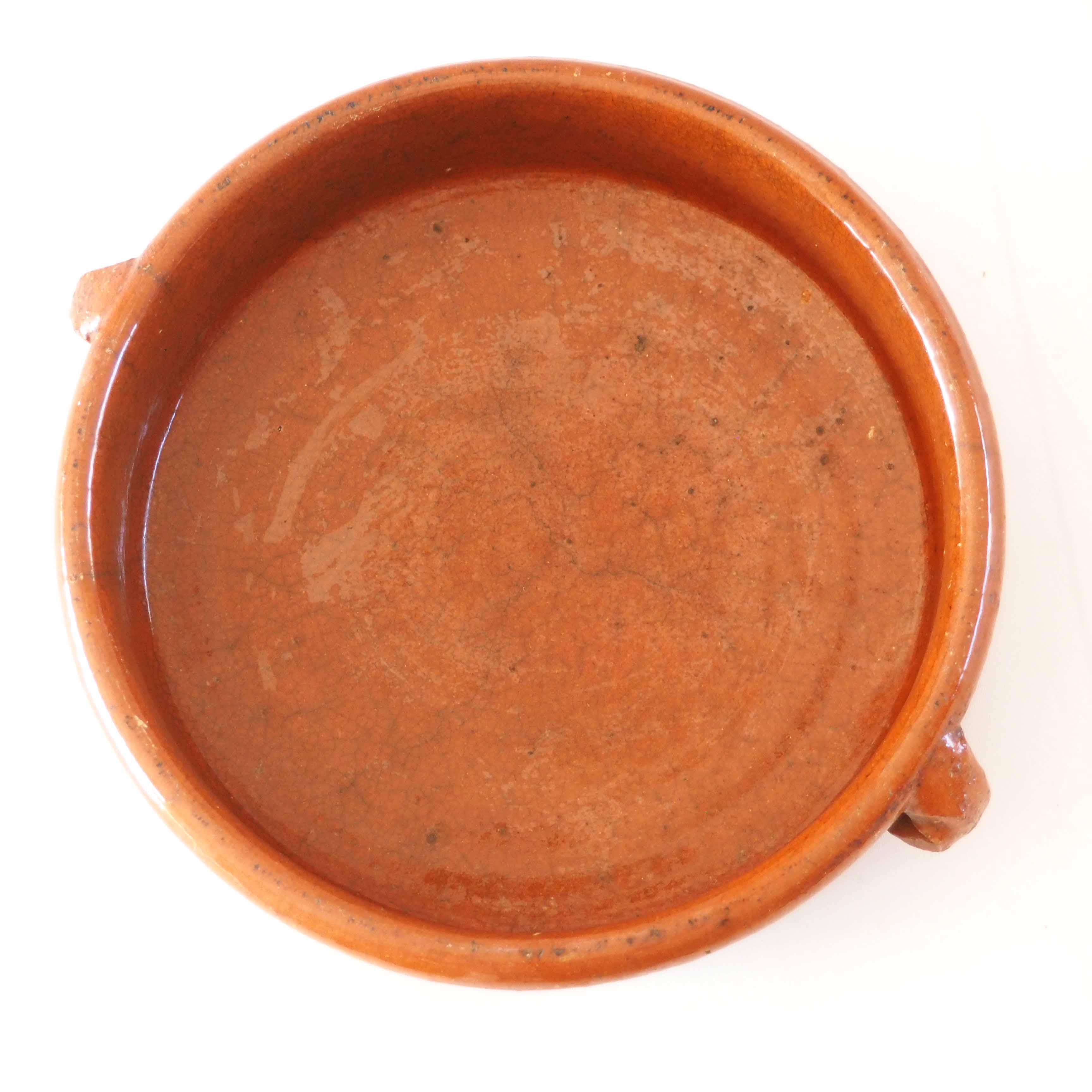 Terracotta dish of the Luberon