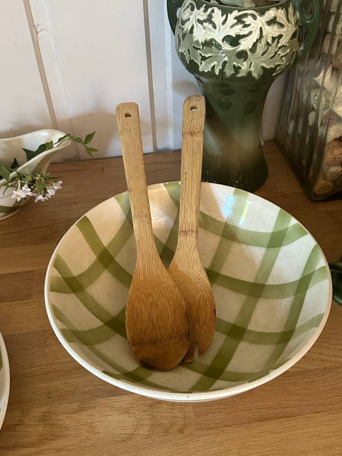 Set of dishes Moulin des loups