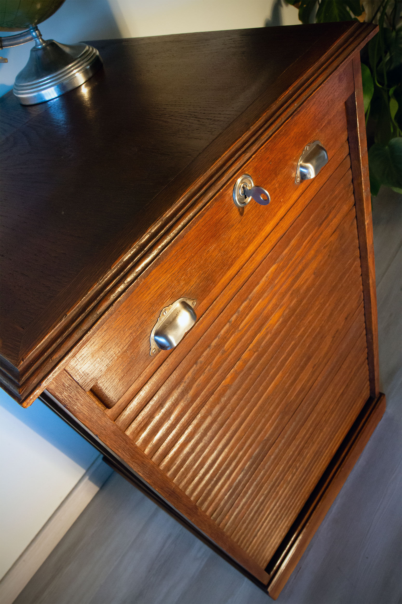 Oak curtain binder, 40s-50s