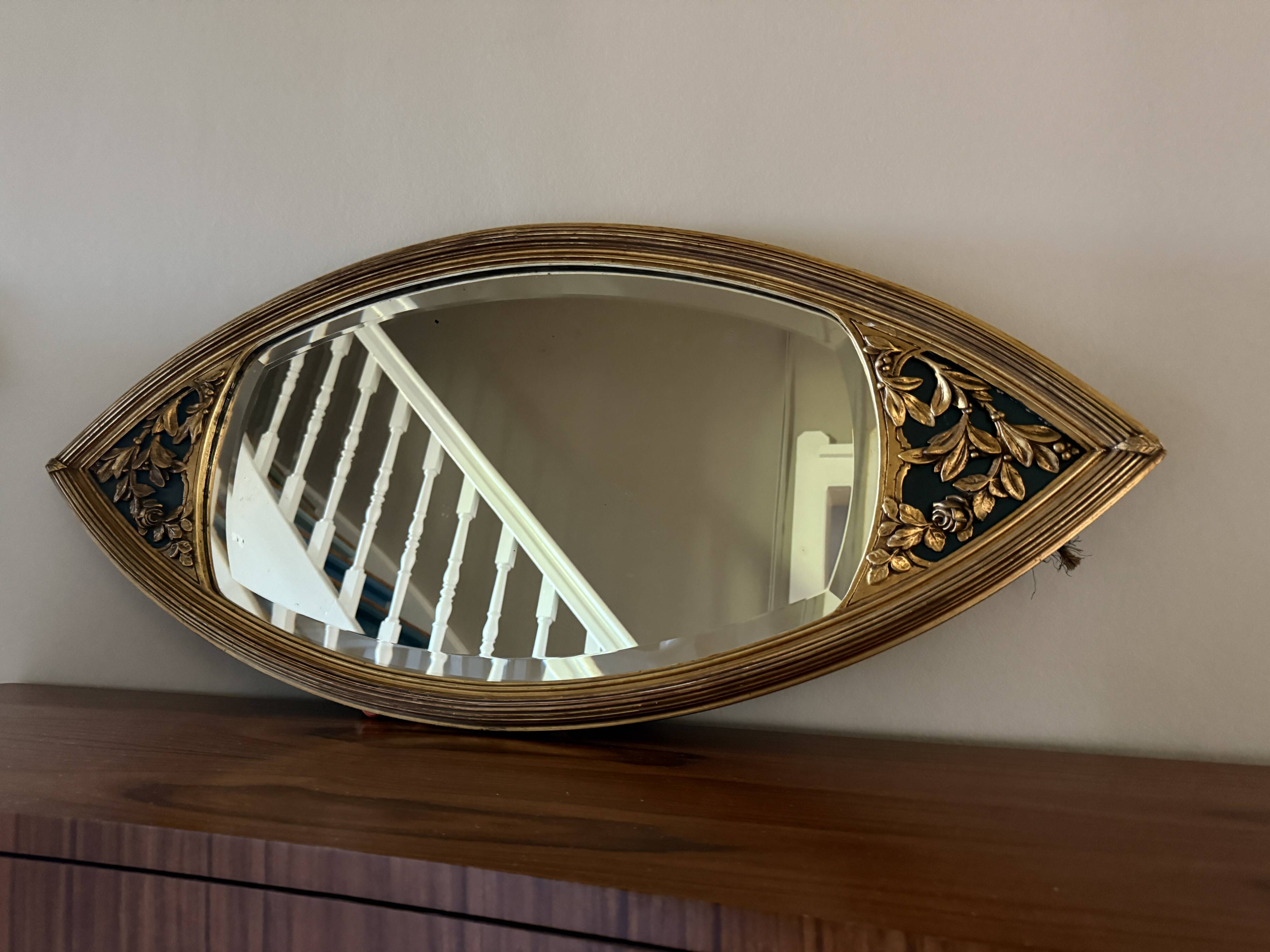 Antique gilded wooden mirror, shuttle shape - Maison Dannwolf, Strasbourg - F