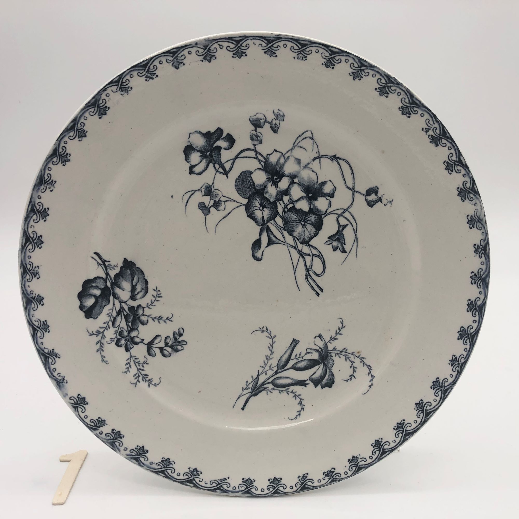 6 Dessert plates "Sarreguemines" Vega model