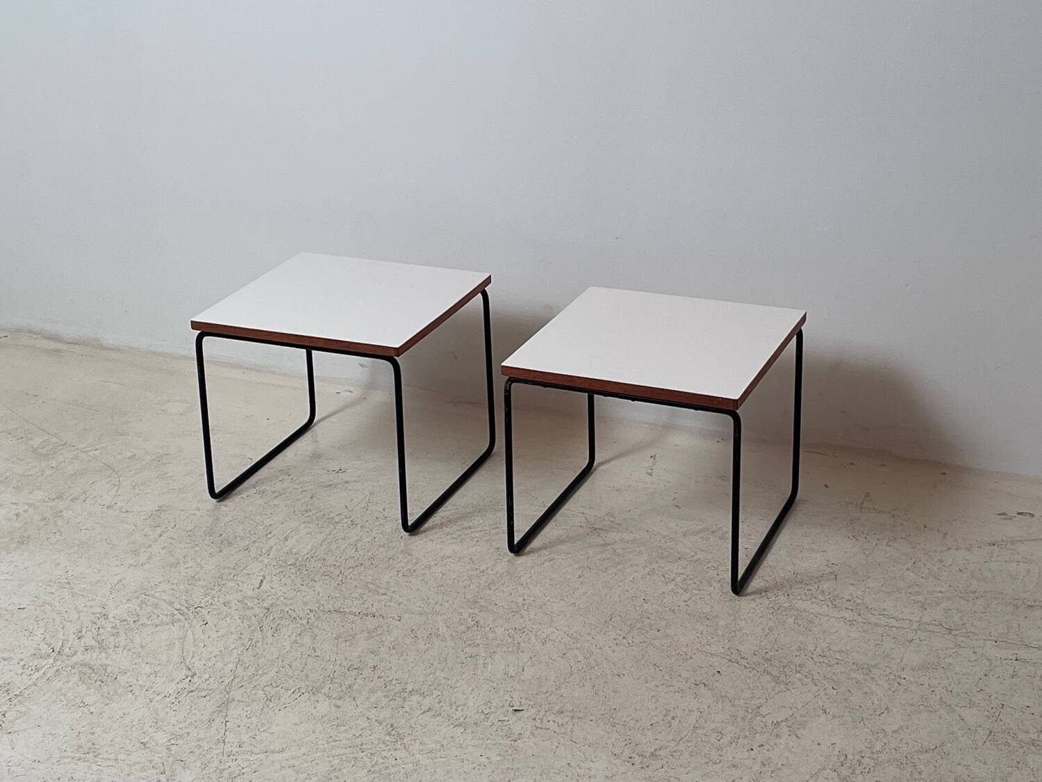 Paire de chevets par Pierre Guariche édition Steiner 1950