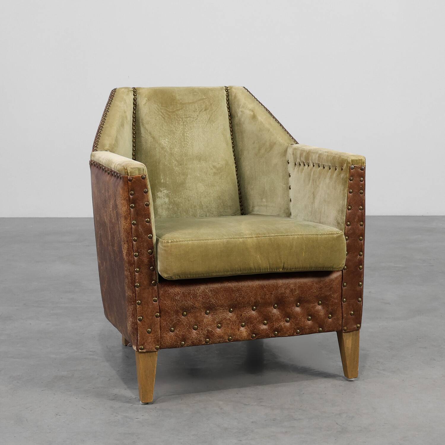 Ensemble de 2 fauteuils Art Déco en placage de noyer, France années 1930