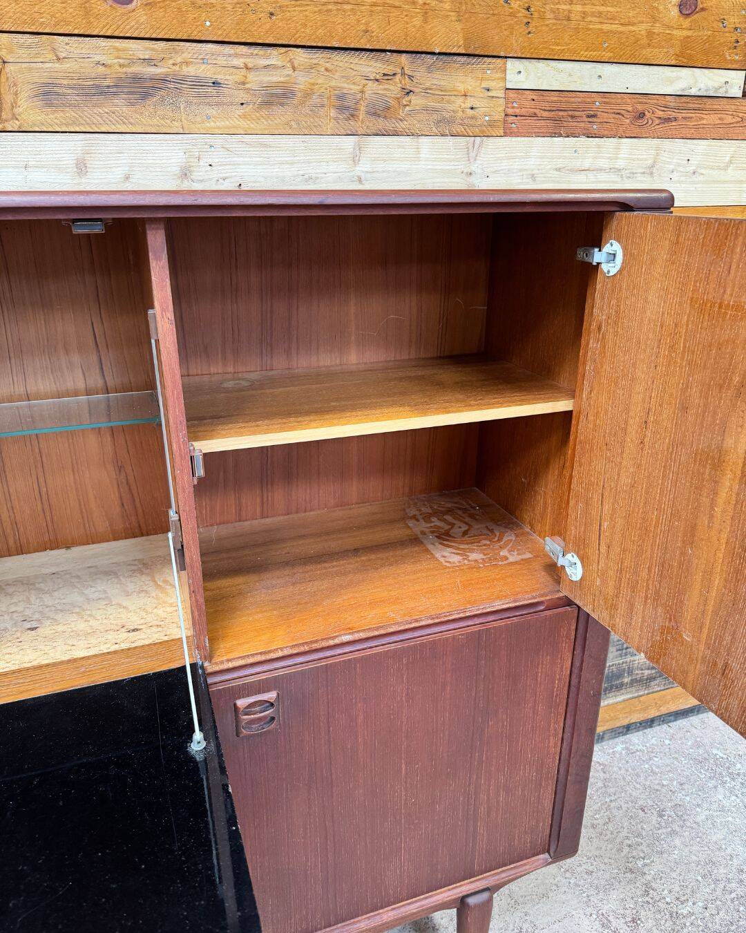 Scandinavian teak bar cabinet - 1960s