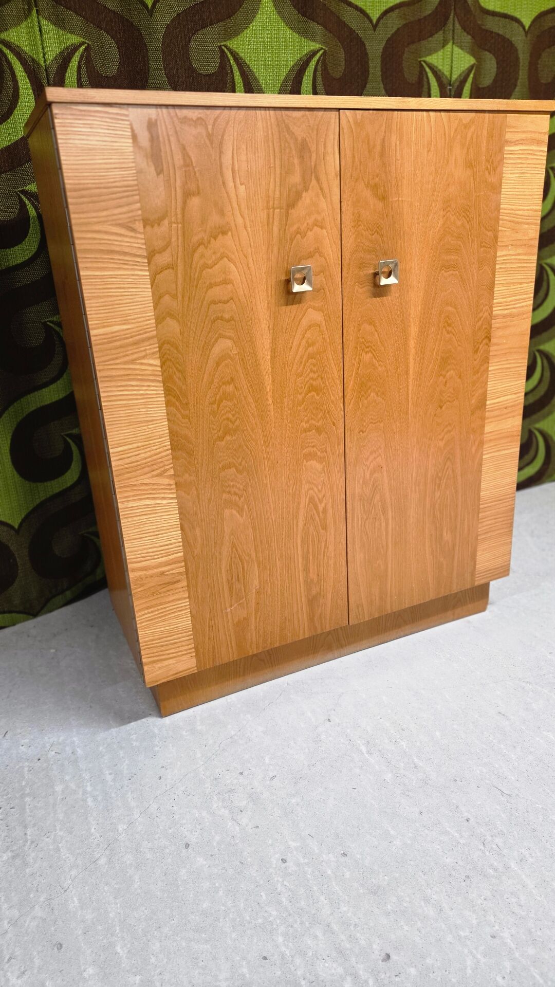Vintage furniture from the 70s – Light wood