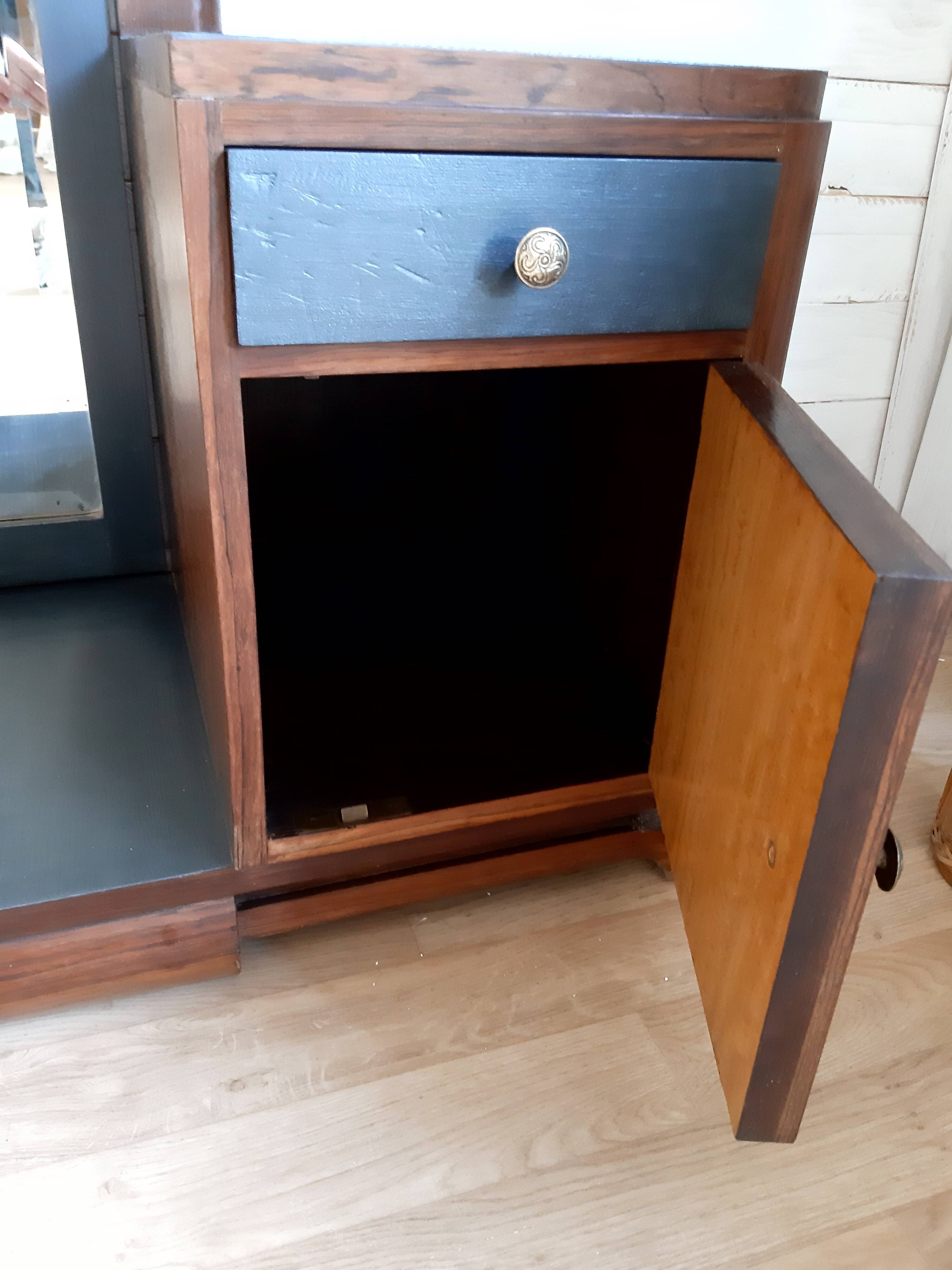 Art Deco hairdresser