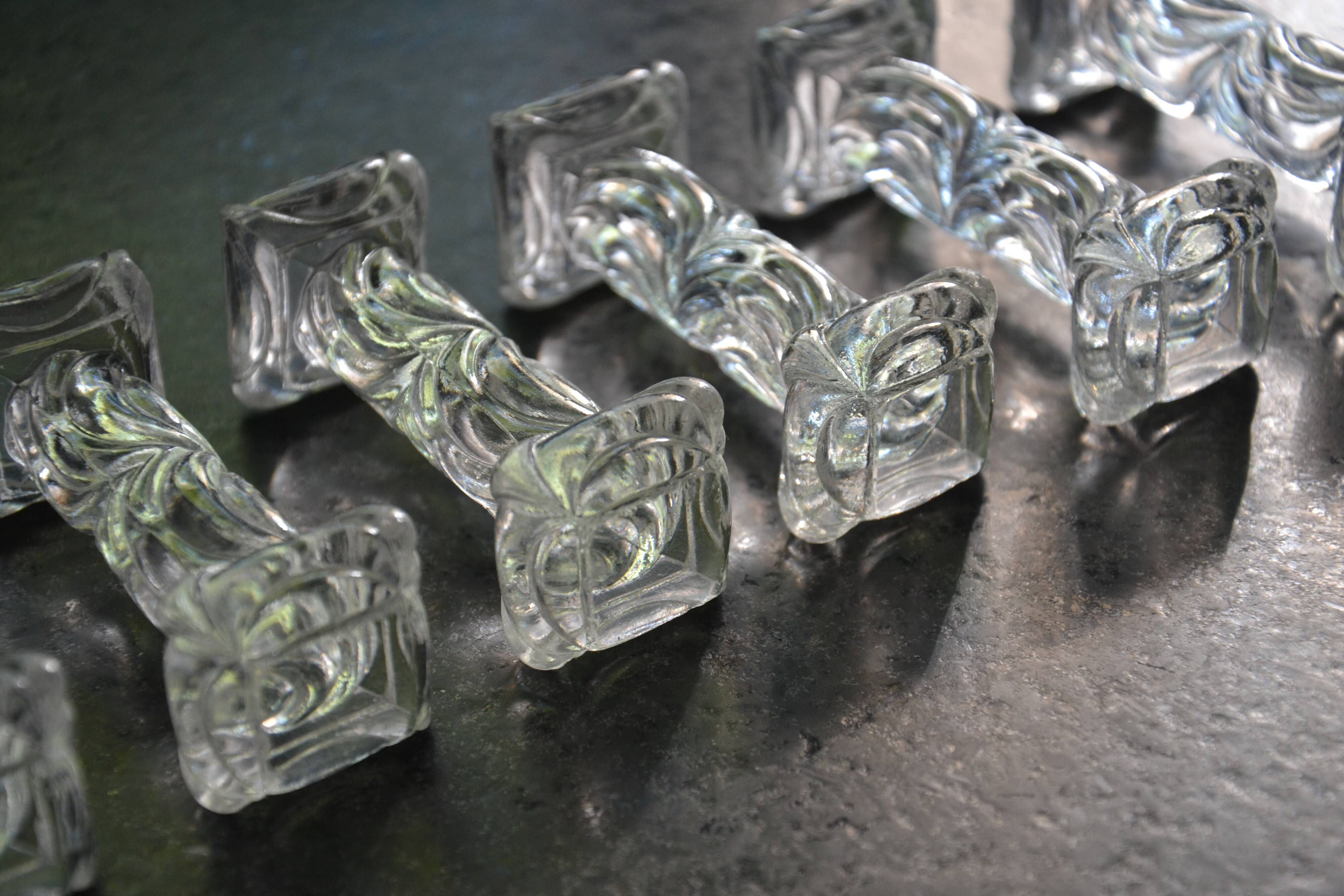 8 cutlery holders made of cut glass