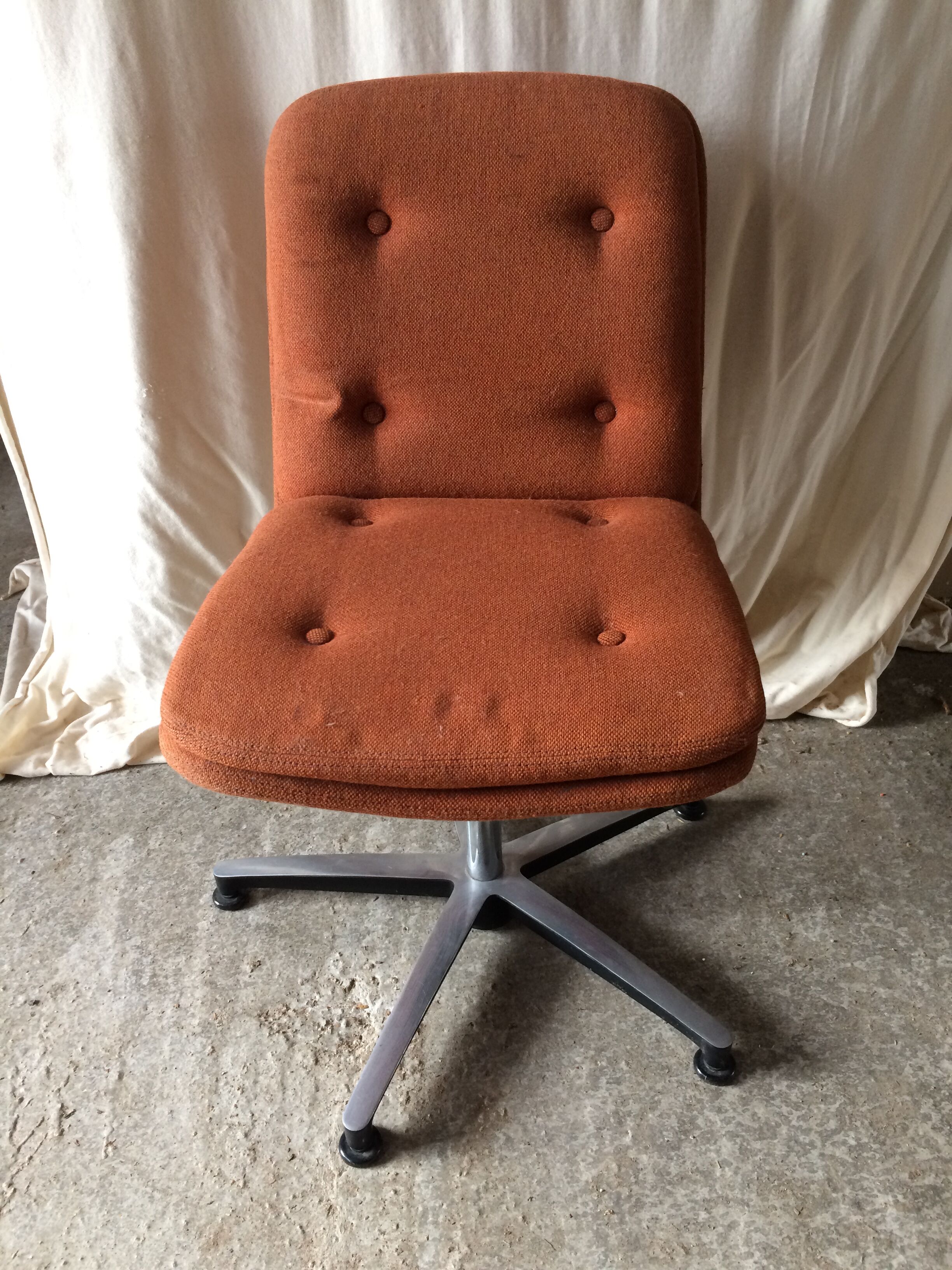 Pair of swivel armchairs 1970