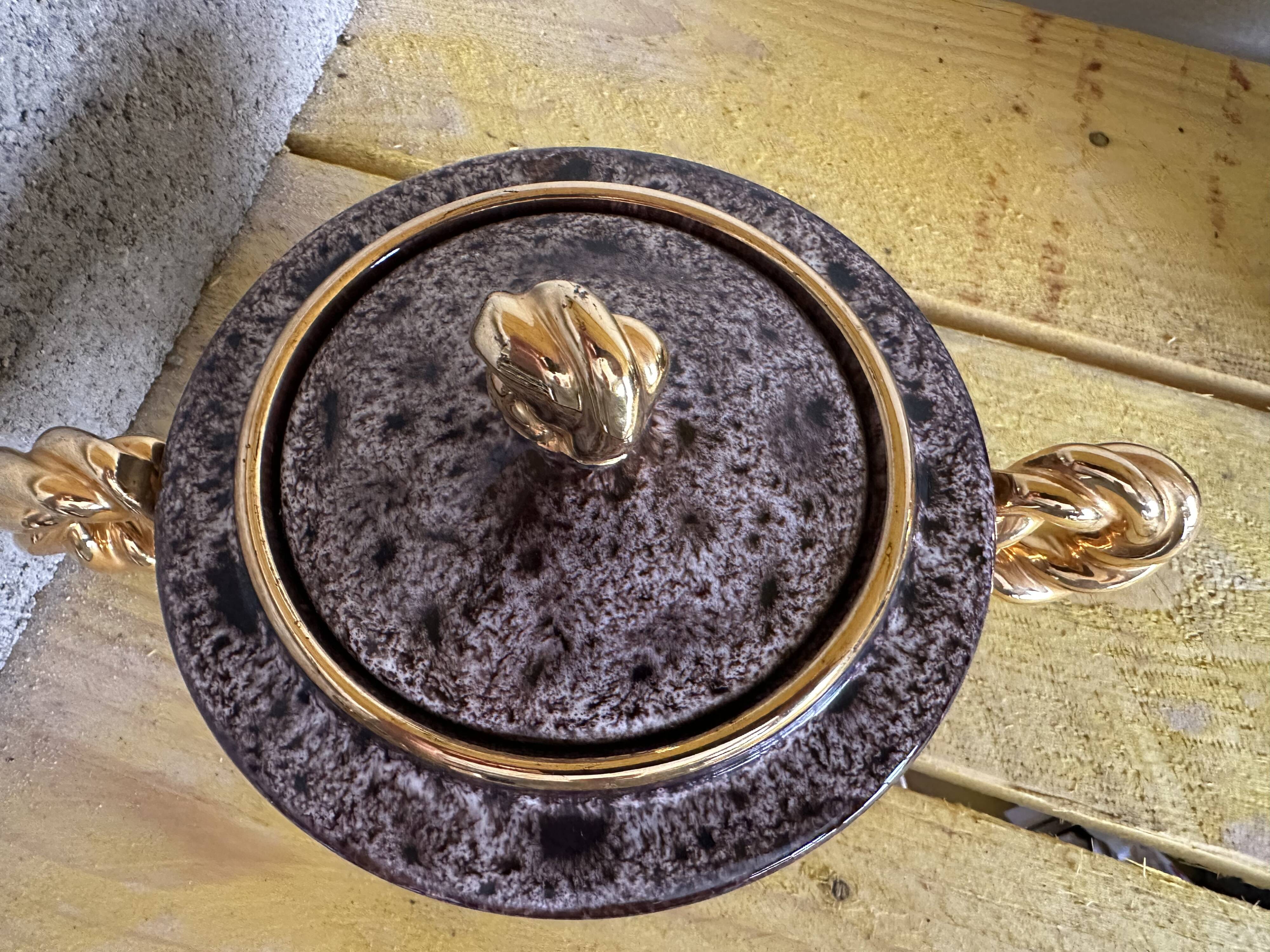 Vallauris ceramic sugar bowl, burgundy and gilded, by Marius Giuge