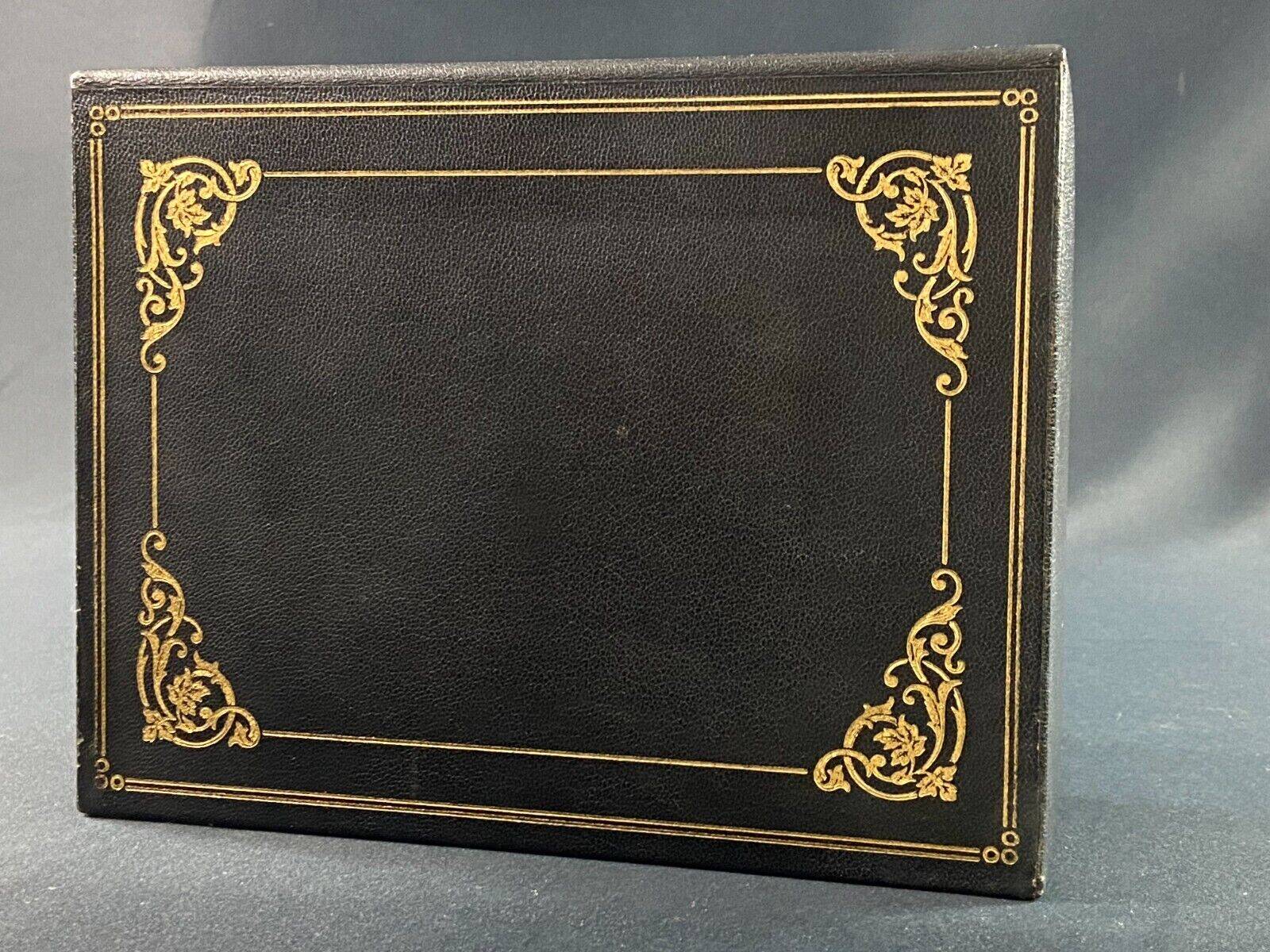 Le Tanneur mail binder sorter leather gilded decoration with small Regency style iron