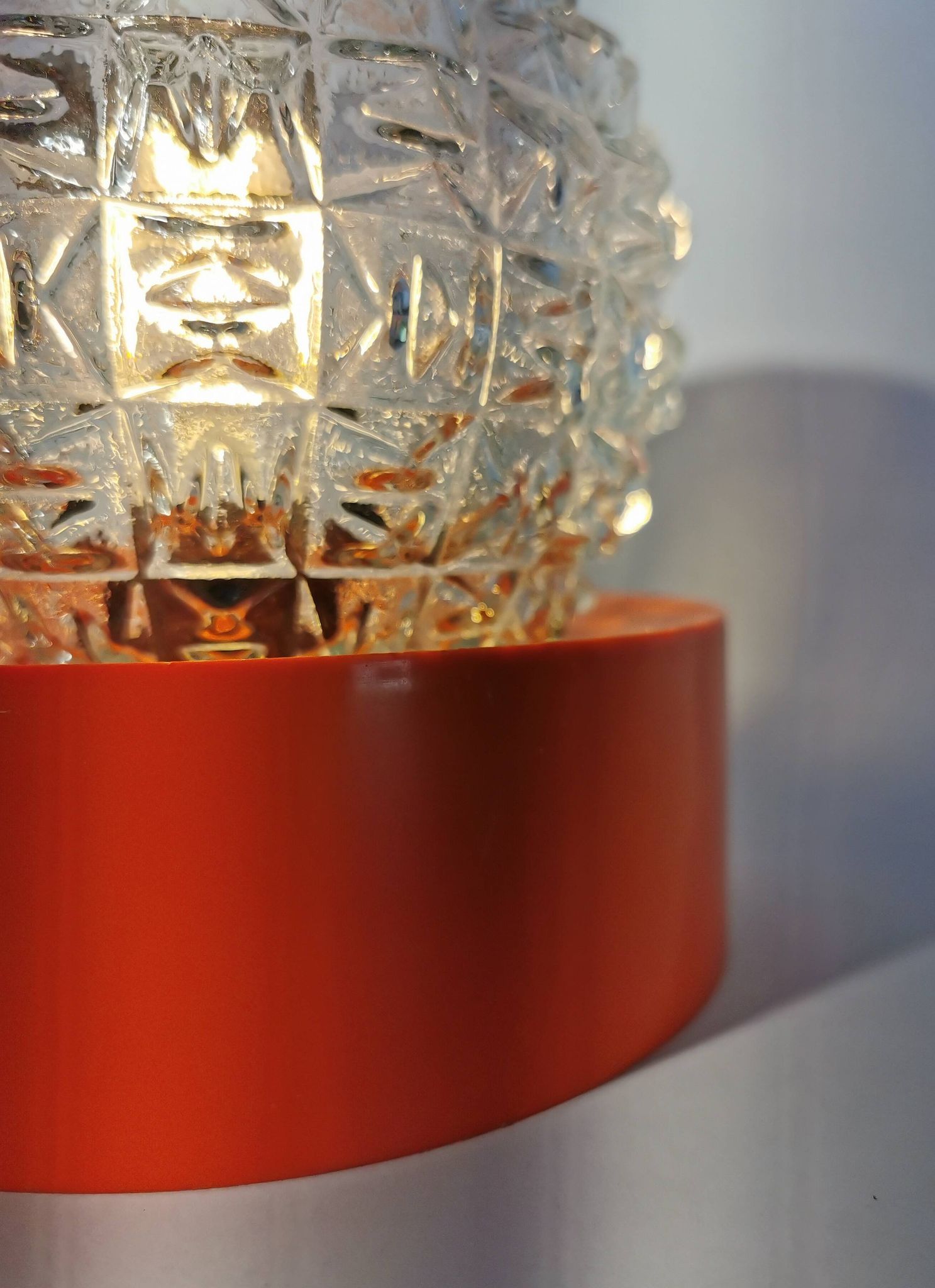 Lampe boule vintage en verre transparent orange