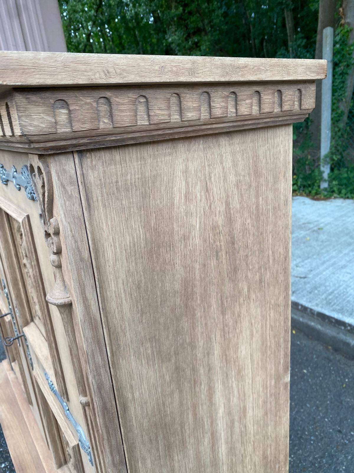 Buffet armoire renaissance espagnole rénovée en chêne 1930