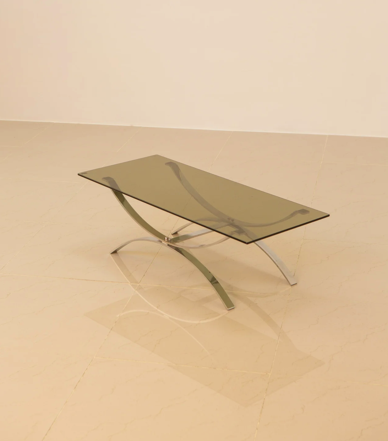 Full metal coffee table and its 70's smoked glass