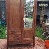 Armoire parisienne