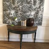 Round table solid wood old