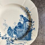 Assiette creuse Gien en terre de fer bleue, service "Oiseaux" vers 1870 n°1