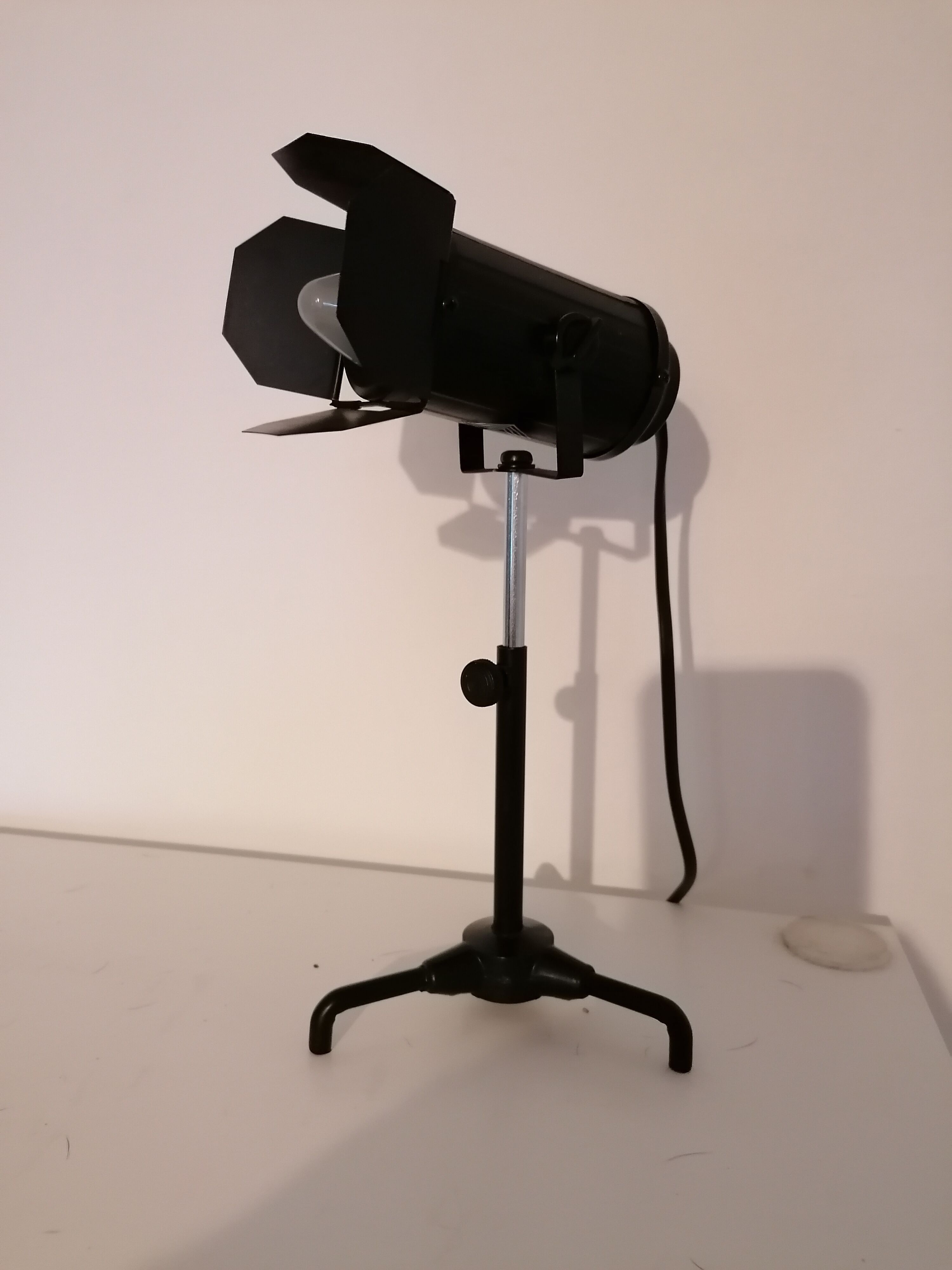 Vintage cinema projector design lamp