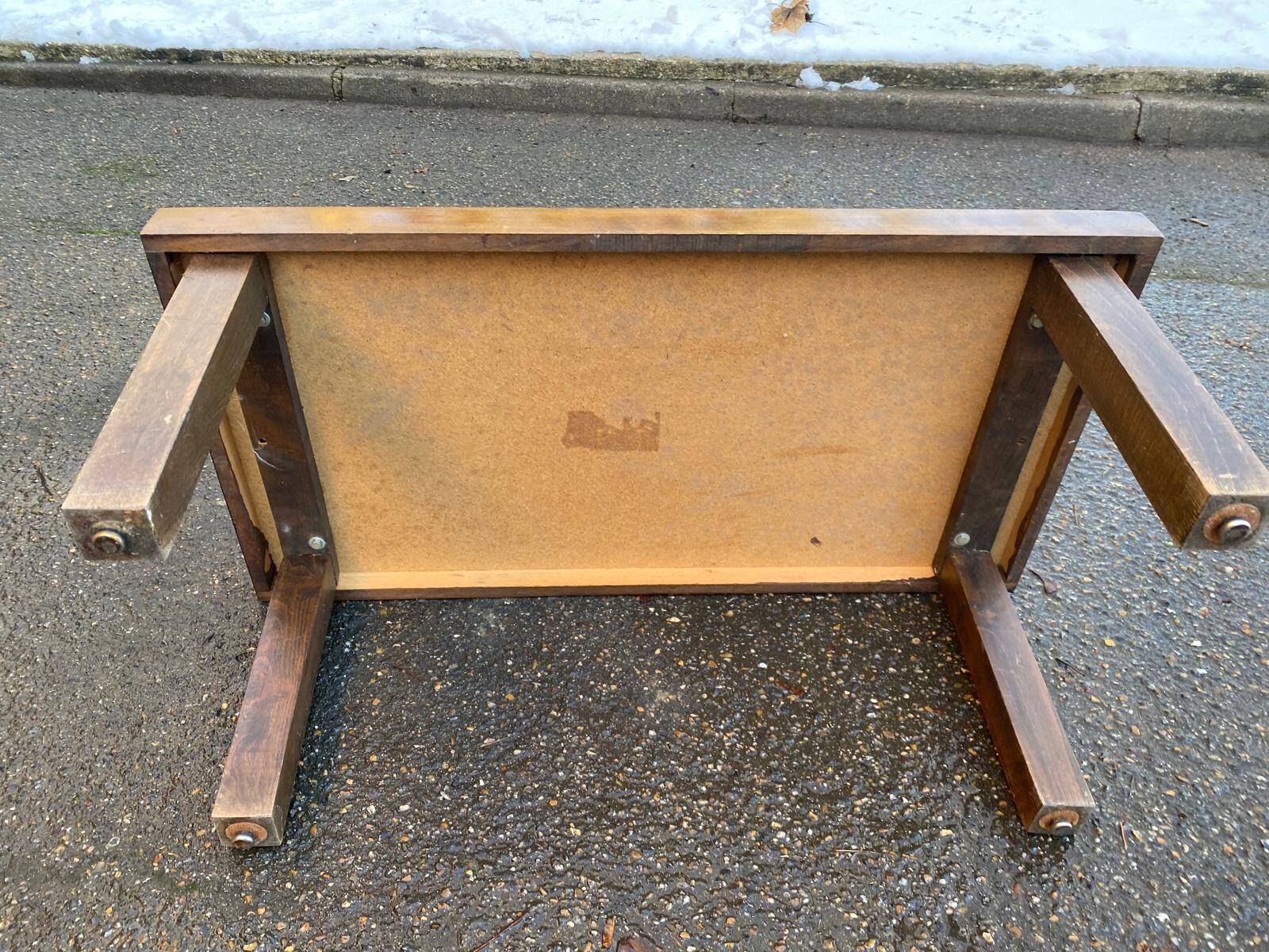 Table basse bois massif et céramique des années 1970 84x44cm