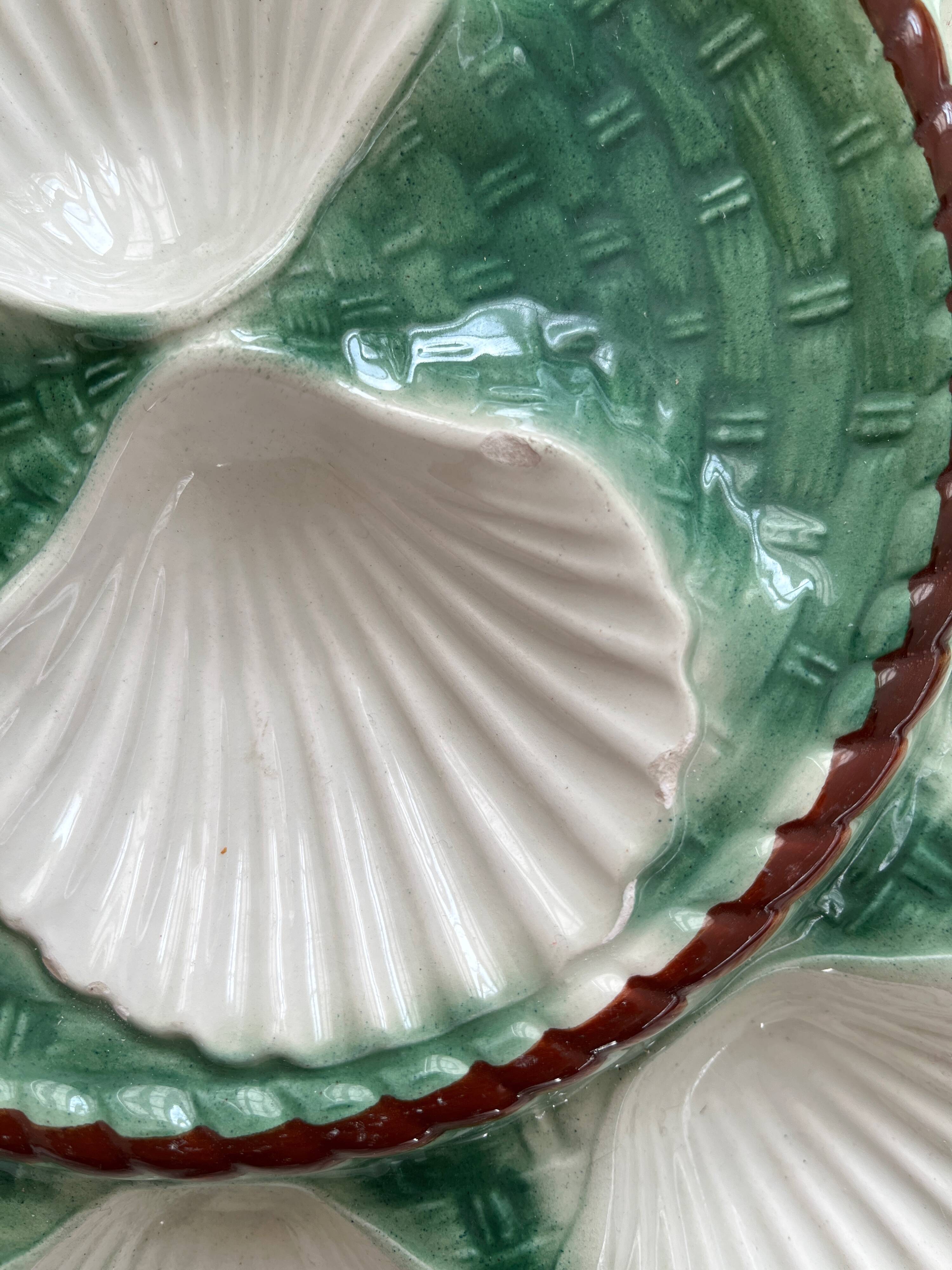 Round oyster or shell dish, vintage earthenware slip