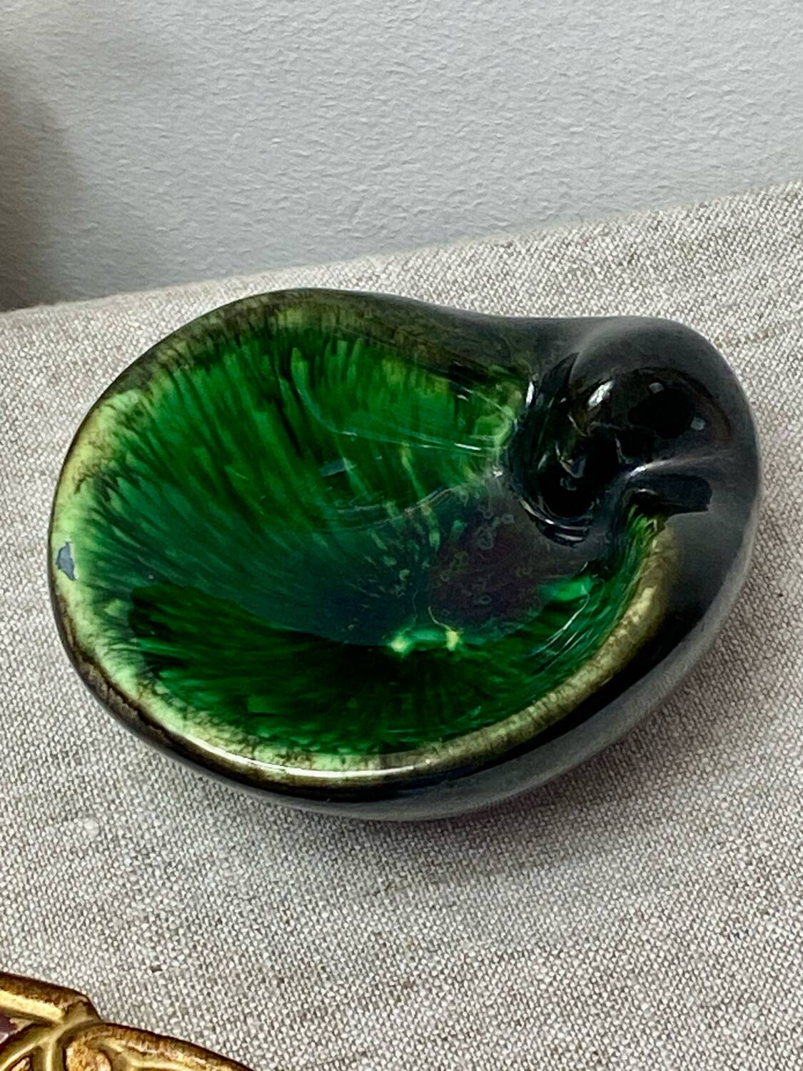 Ceramic ashtray, pocket tray