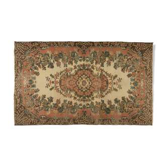 Anatolian handmade rug 270 cmx 160 cm