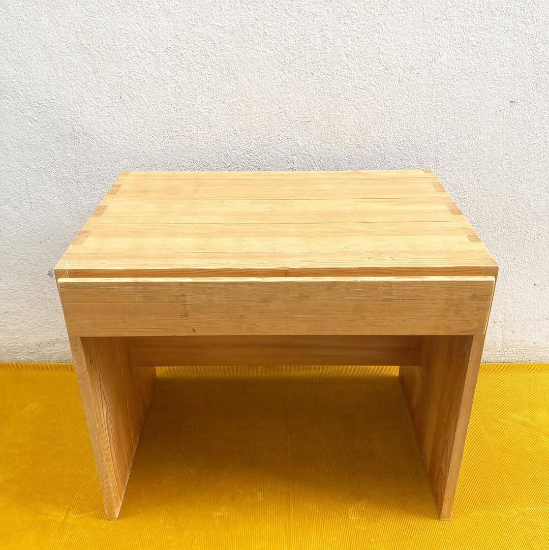Vintage solid pine desk – Maison Regain, 1970s