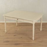 Charming Table