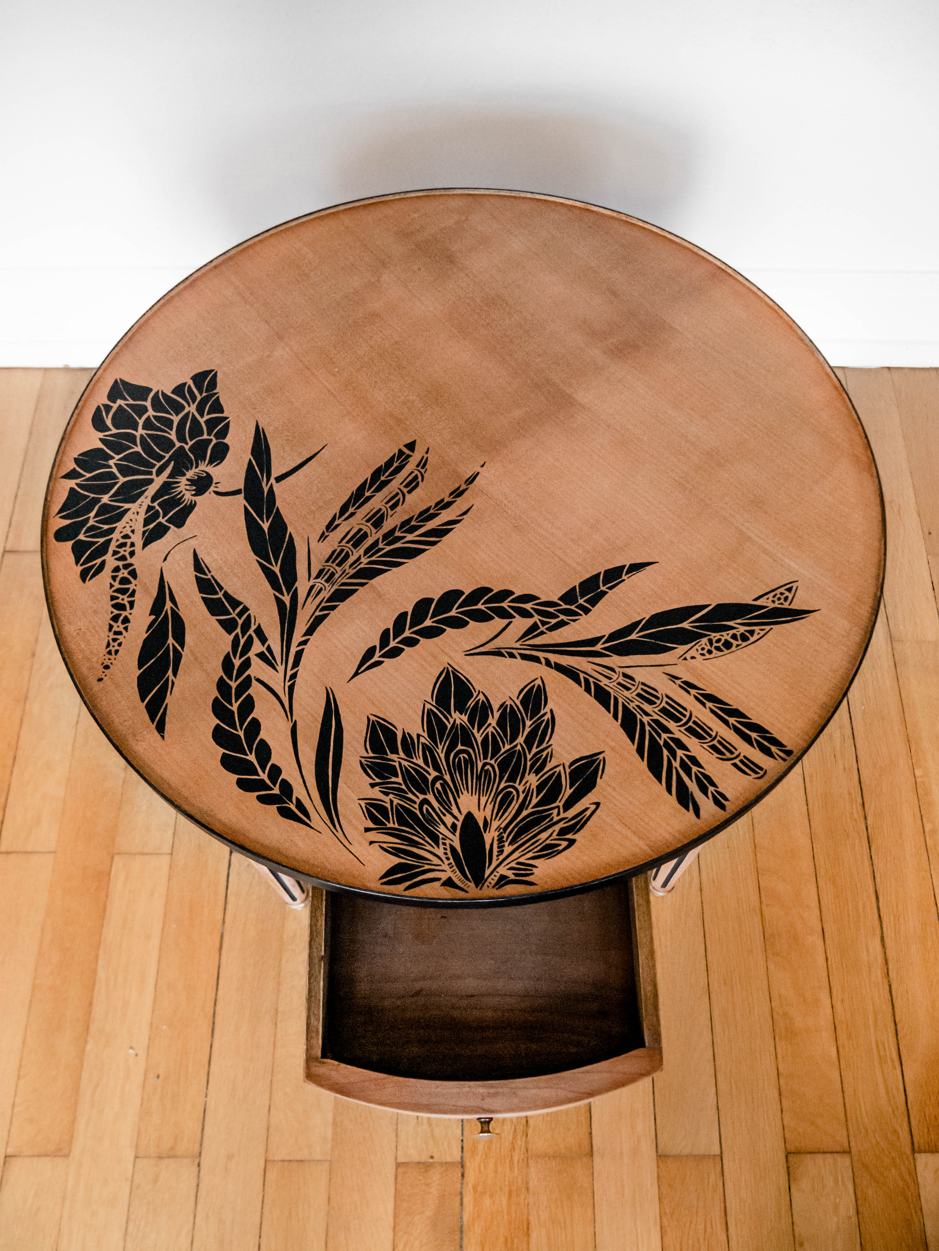 Round wooden hot water bottle coffee table